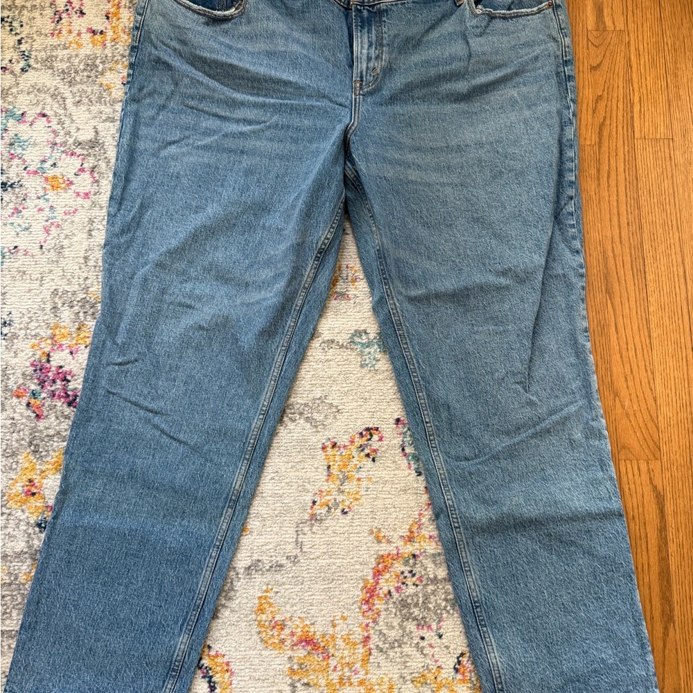 Abercrombie & Fitch Light Blue Curve Love Straight Leg Jeans
